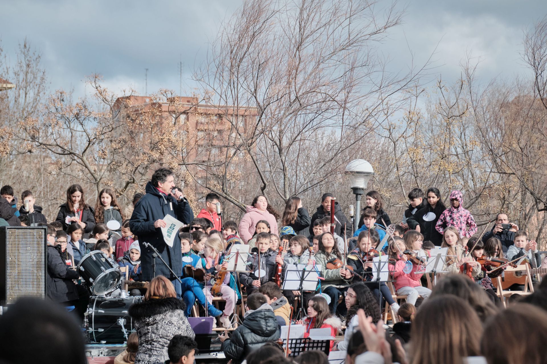 Cinco colegios logroñeses celebran el Día de La Paz en el Parque San Miguel