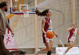 Cecilia Aldecoa fue la máxima anotadora del Unibasket en Avilés.