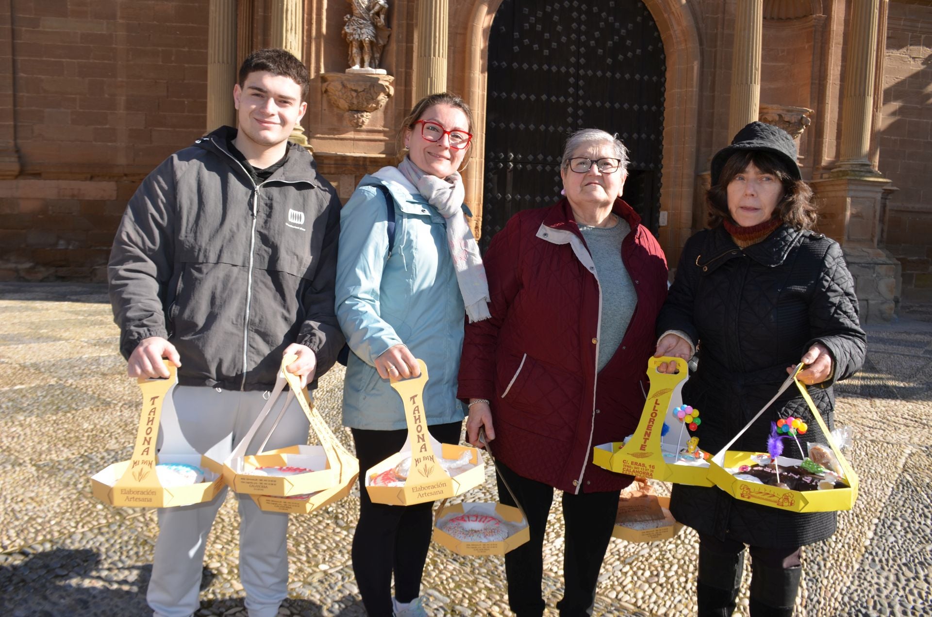 La tradicional bendición de roscos de San Blas