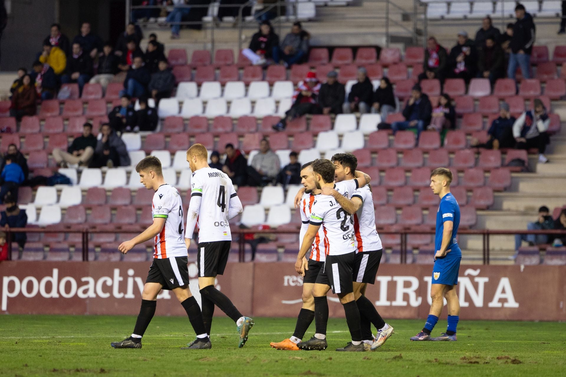 La goleada de la UD Logroñés, en imágenes