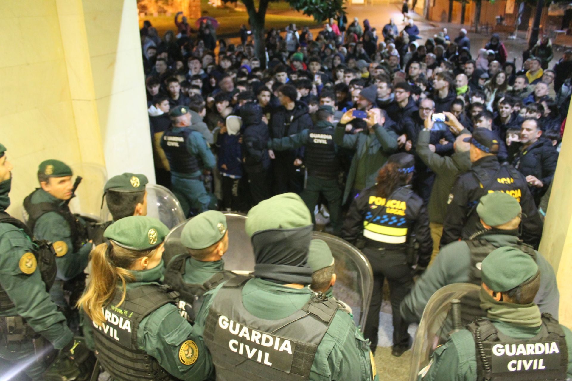 La Guardia Civil tiene que intervenir para impedir altercados en Nájera