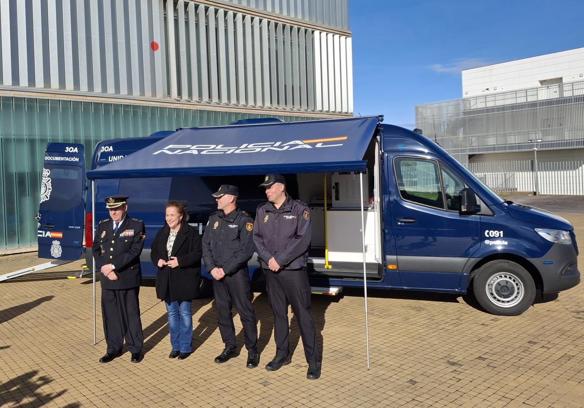 El nuevo Vidoc presentado en la Jefatura Superior de Policía de La Rioja.