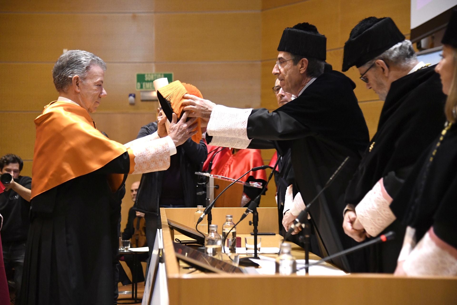 Juan Manuel Santos, investido primer doctor &#039;honoris causa&#039; conjunto de Campus Iberus