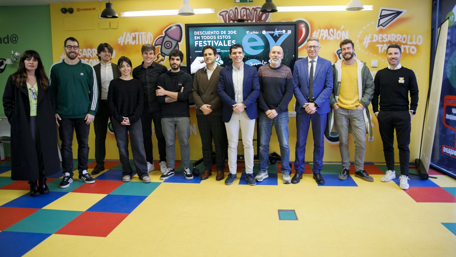 Nueva campaña de descuentos en festivales de La Rioja y transporte seguro para jóvenes