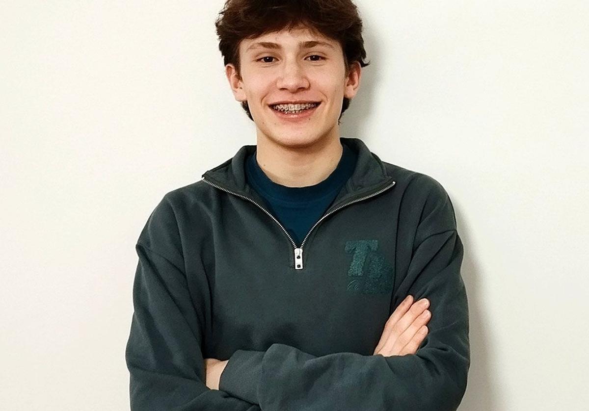 Héctor Serrat Ibarz, del IES La Laboral, campeón de la fase local de la XVI Olimpiada Española de Geología