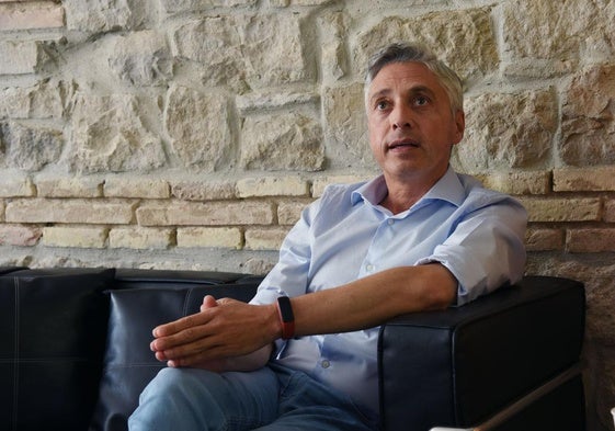 Francisco Ocón, en una imagen de archivo cuando era secretario general del PSOE riojano.