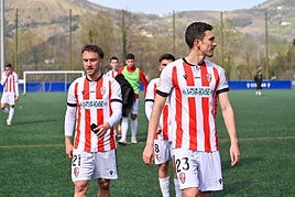 Agüero y Joao se retoran del campo de Unbe tras encajar una nueva derrota