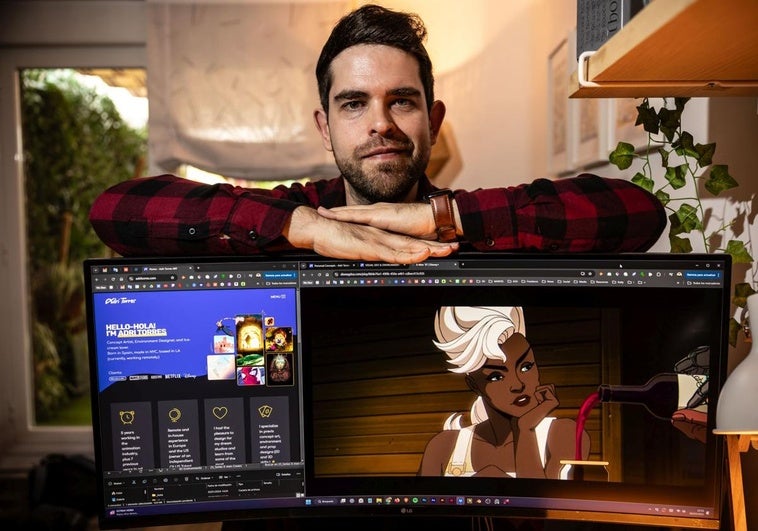 Adri Torres, en su estudio y con la imagen en la que a Tormenta (de los X-Men) le sirven un Rioja.