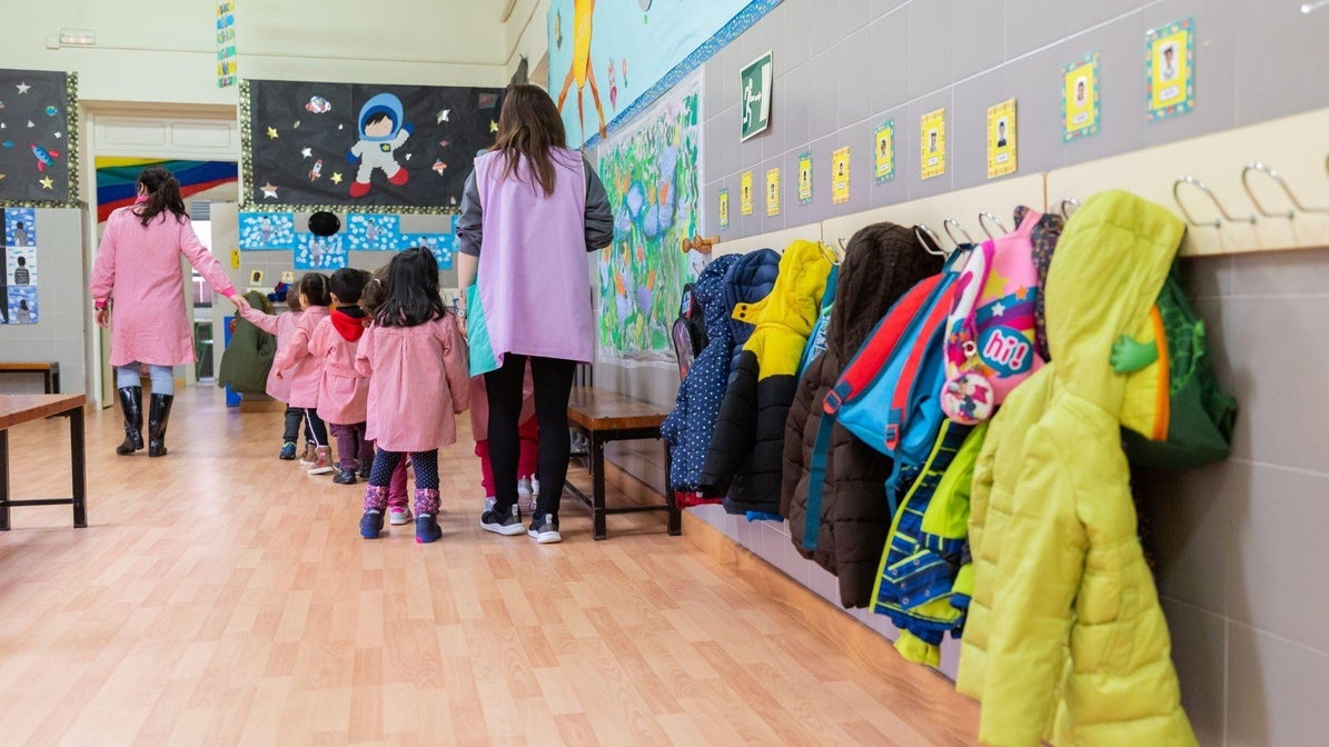 Clase de infantil en el colegio Vuelo Madrid Manila