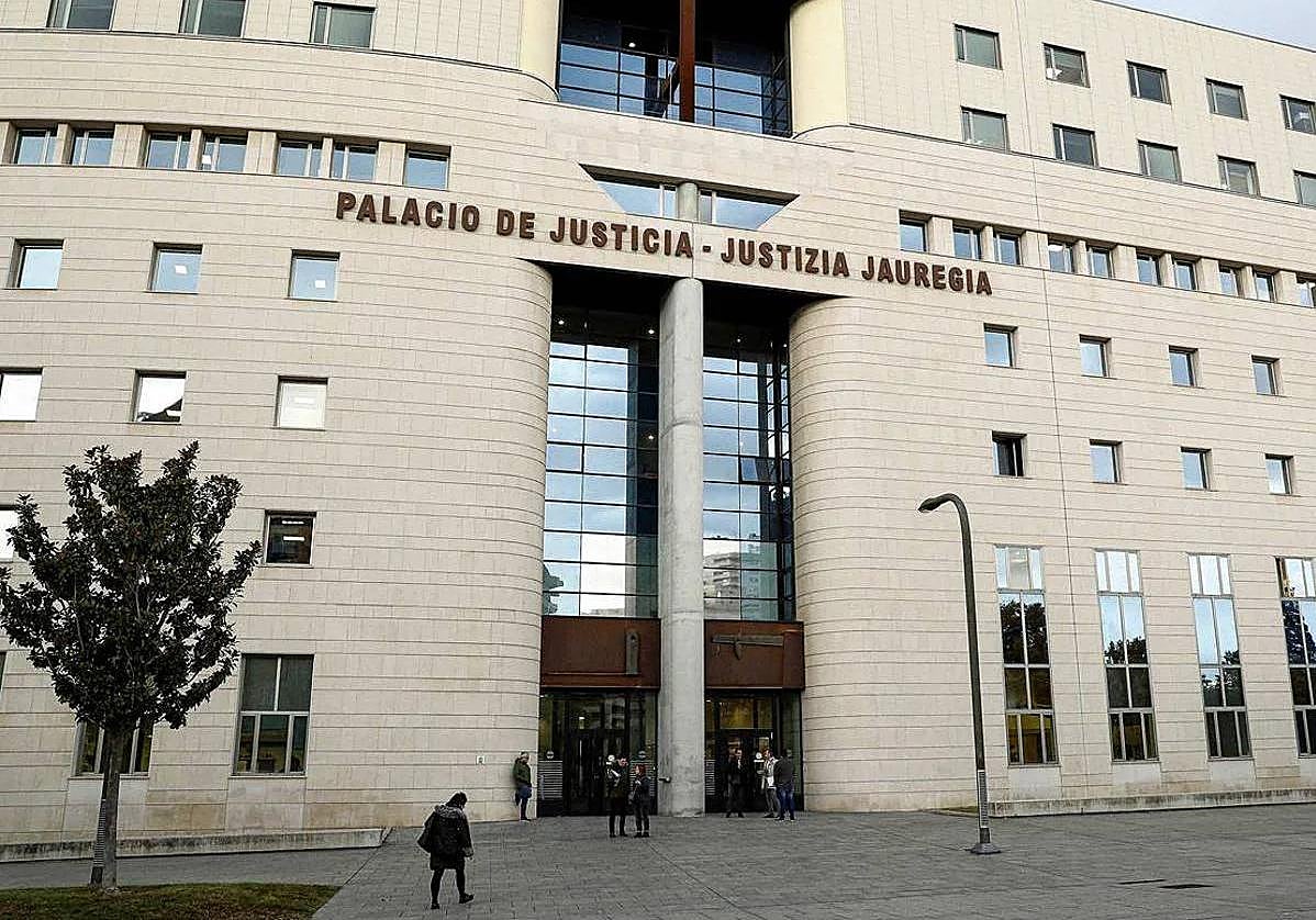 Rebajan la condena de un violador porque la víctima, de 13 años, parecía mayor