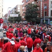 La Puerta Munillo se llenó para vivir la fusión entre las charangas Wesyké y de la Escuela de Música Agustín Ruiz, a la par que la Tao repartía la degustación de champiñones.
