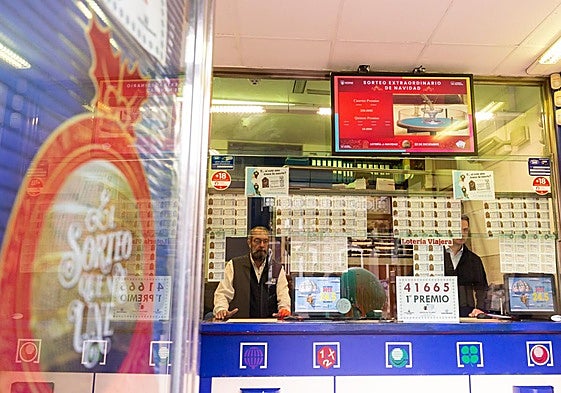 Imagen de archivo de una administración de Lotería.