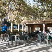 Una terraza instalada en las calles calceatenses.