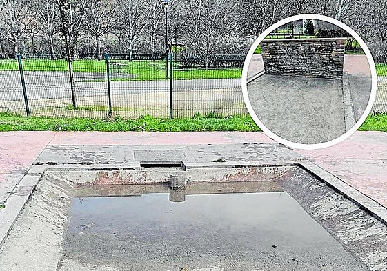 Petición para que «salga agua para los perros en La Ribera», hoy en La Guindilla.