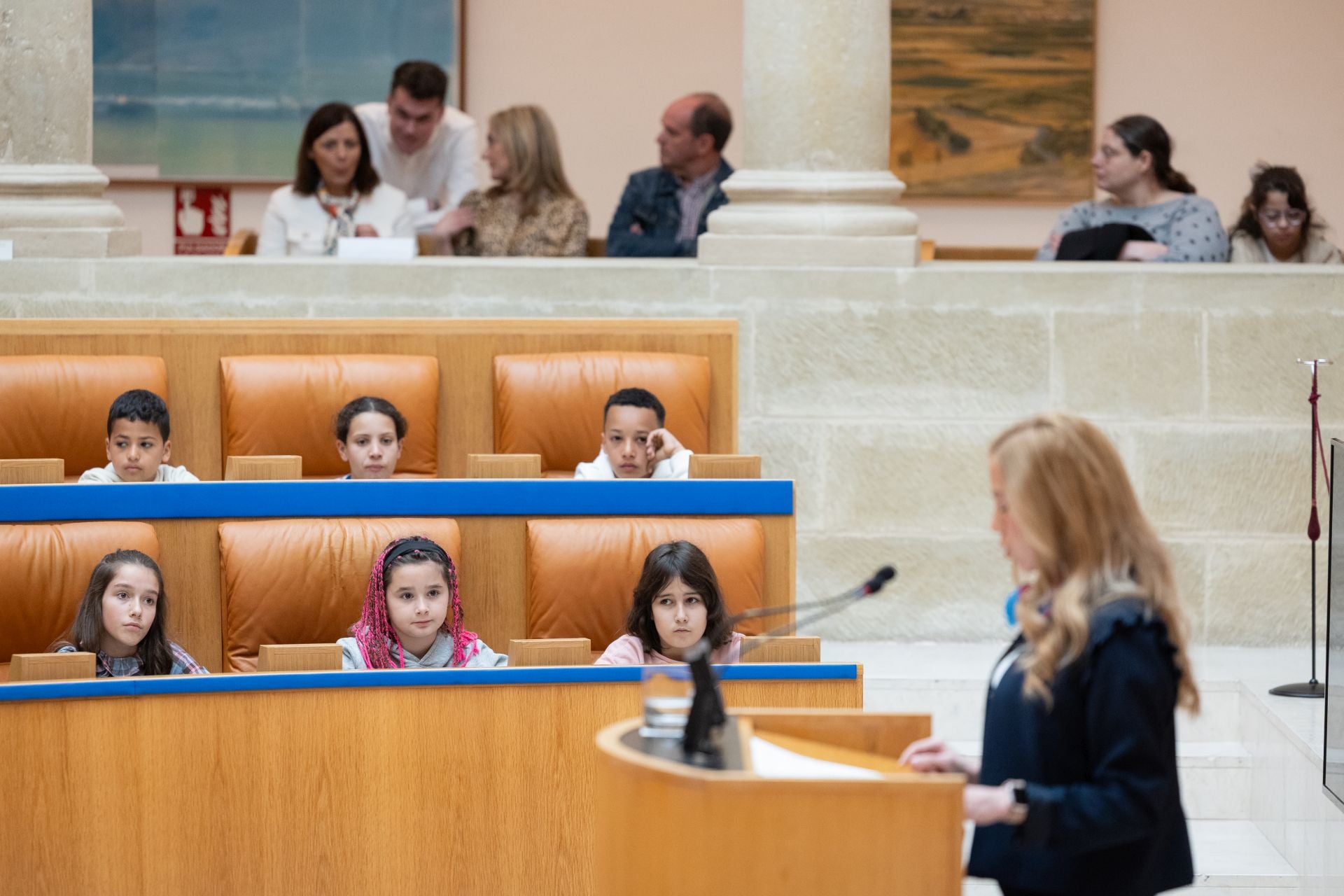 Alumnos riojanos se convierten en diputados por un día