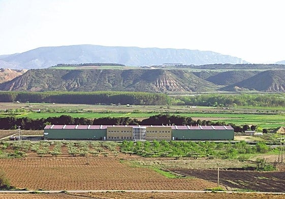 Tecnimoem cuenta con dos centros de producción en la localidad navarra de Viana, a apenas once kilómetros de Logroño.