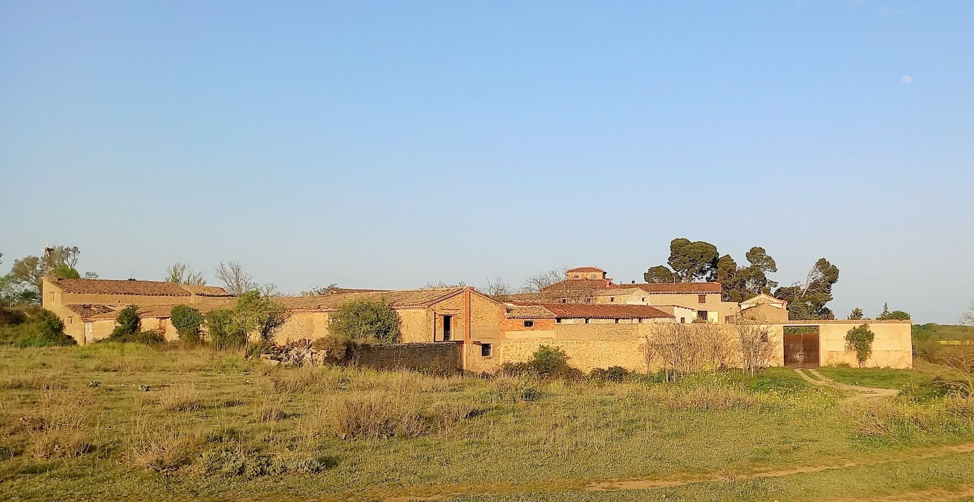 La aldea San Martín de Berberana en Arrúbal pero que pertenece a Agoncillo.