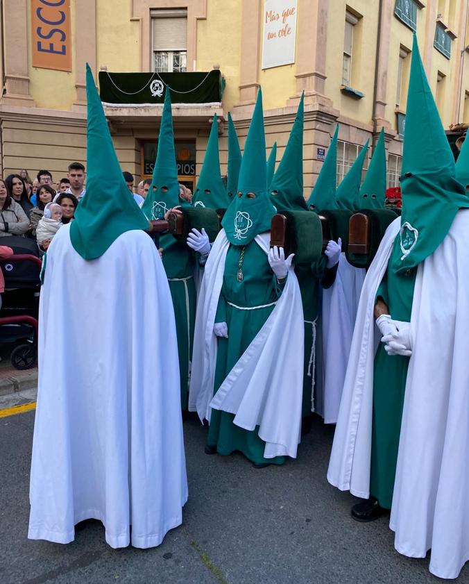 Imagen secundaria 2 - Jueves Santo en Logroño: de una procesión a otra