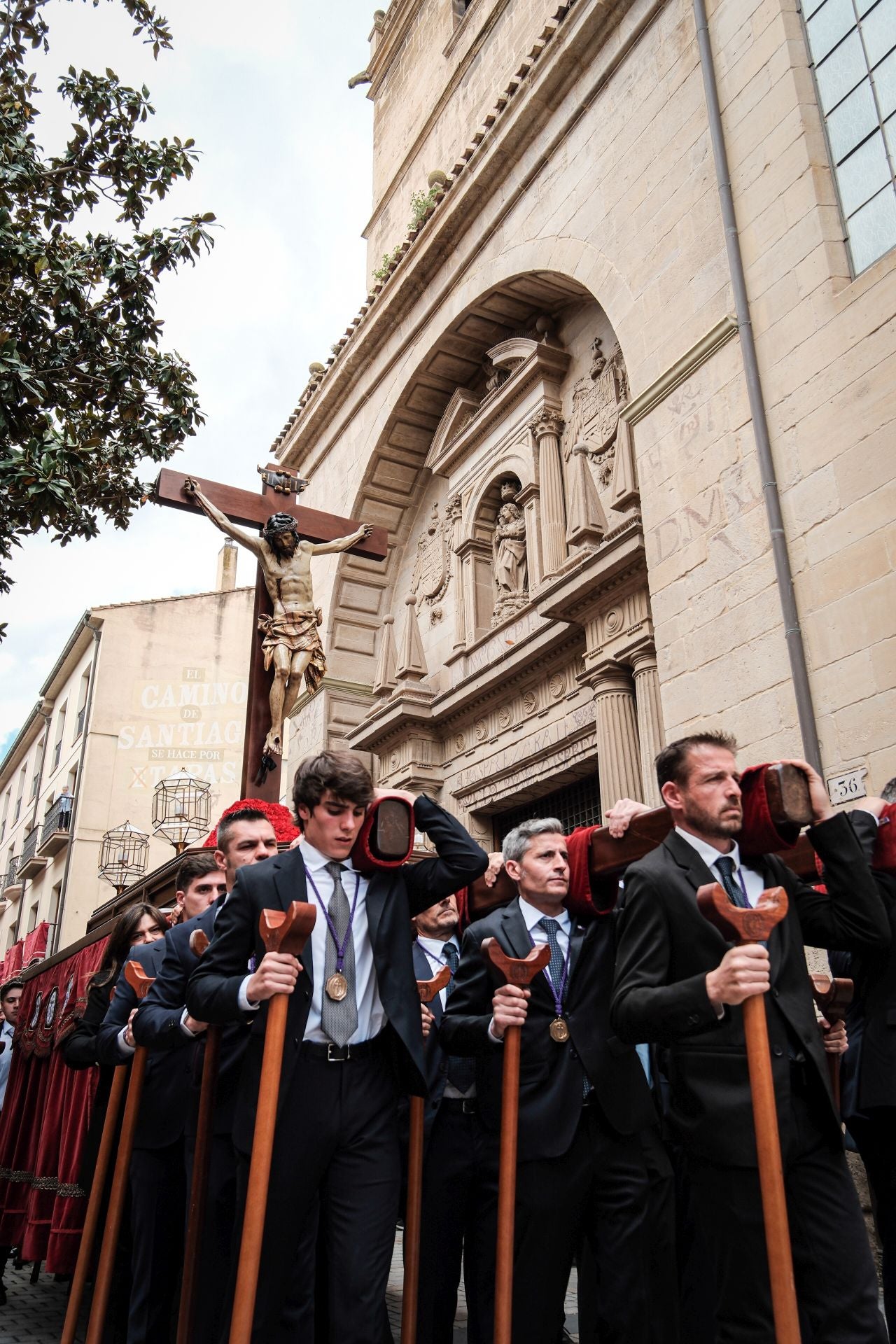 El traslado del Cristo de las Ánimas, en imágenes