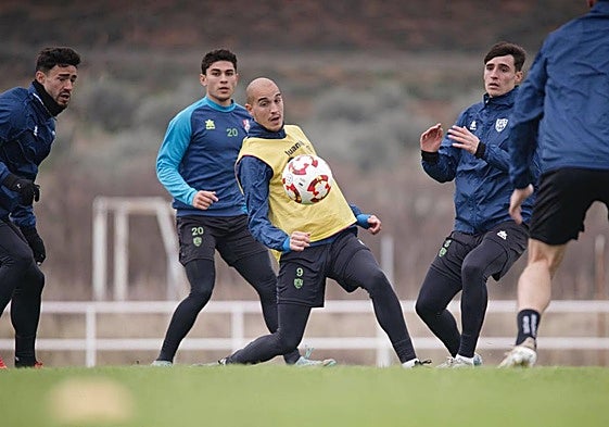 Etxaburu junto a Zubiri, Sergio Pascual y David Sánchez.