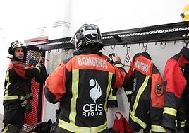 Intervienen los Bomberos tras un desprendimiento de una fachada en Haro