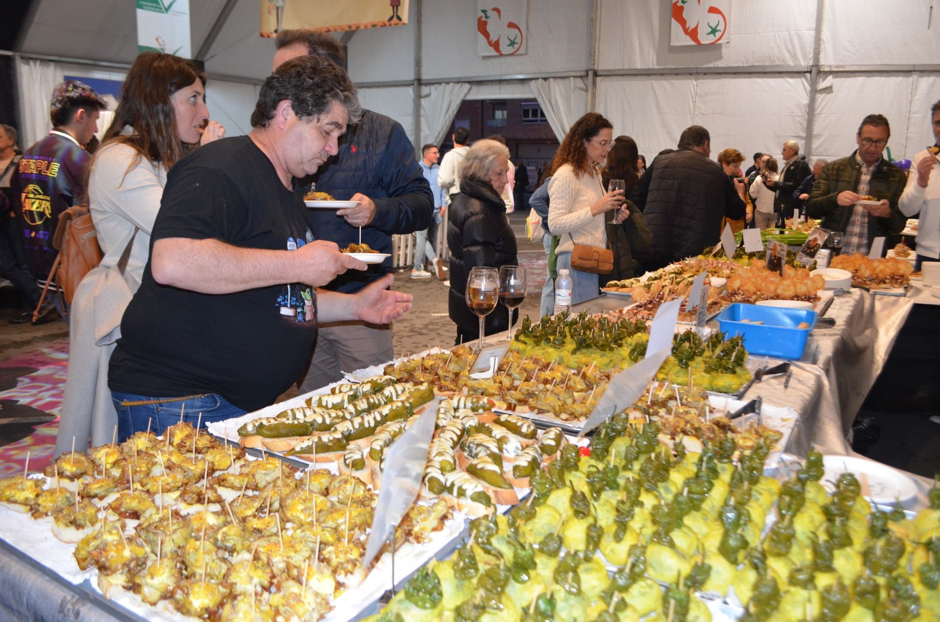 Las imágenes del &#039;Túnel del pincho&#039; de Calahorra
