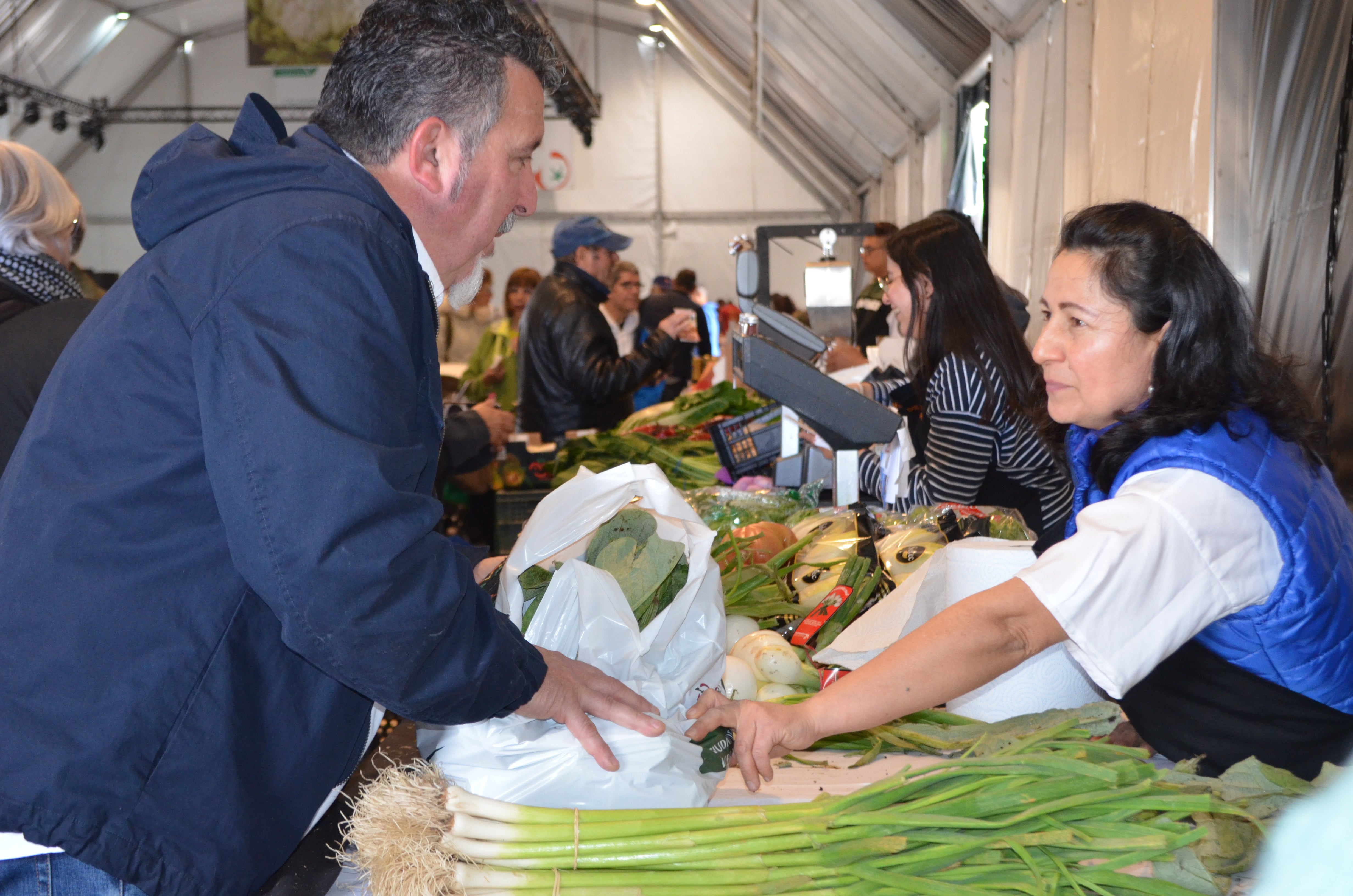 La mejor cara de las Jornadas Gastronómicas de la Verdura en la carpa del Silo