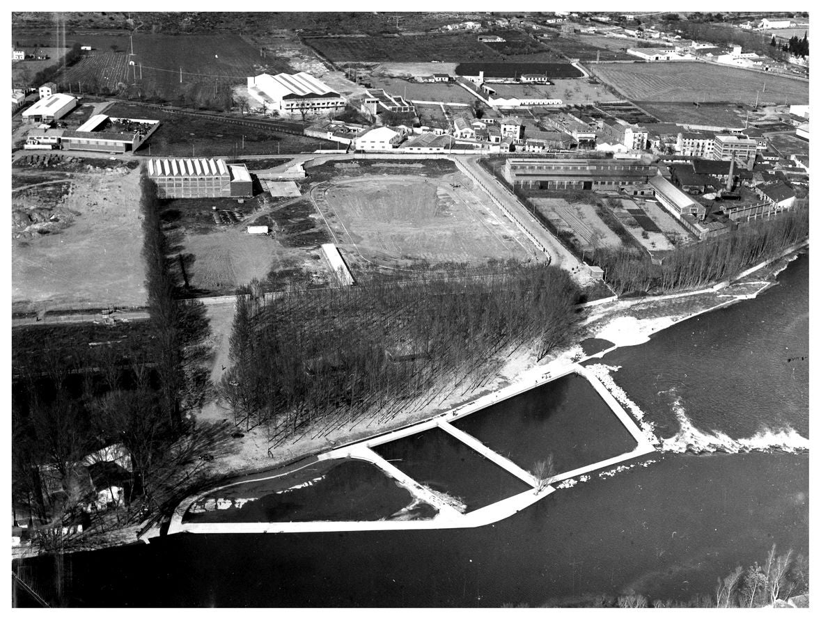 Las tres piscinas fotografiadas desde el aire por Paisajes Españoles en 1970.