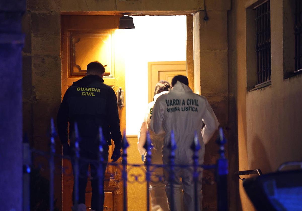 La Guardia Civil, en el lugar de los hechos.