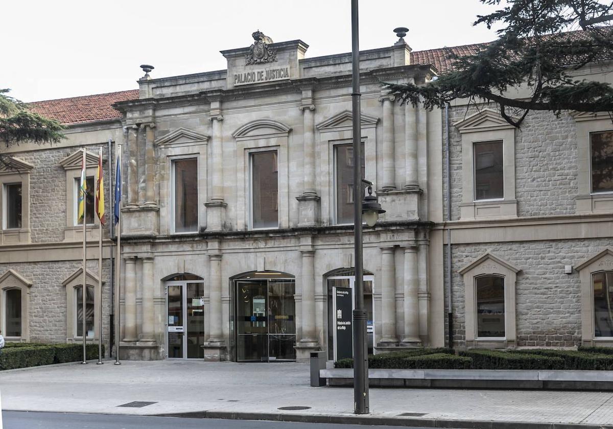 El Fiscal pide 10 años a cuatro acusados de tráfico de drogas y el pago de una multa de 1,79 millones