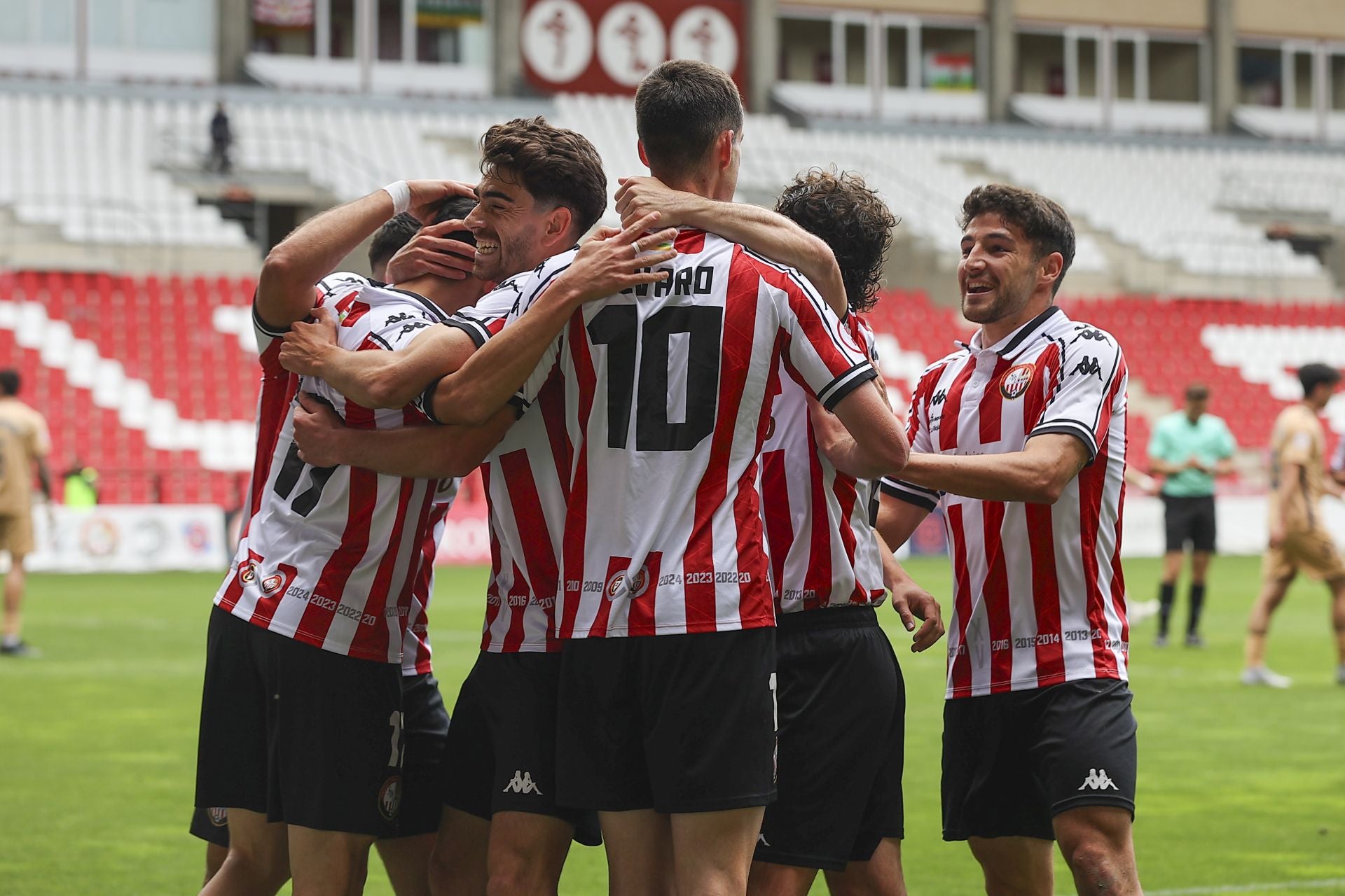 Alegría en la SDL por la victoria ante el Eibar