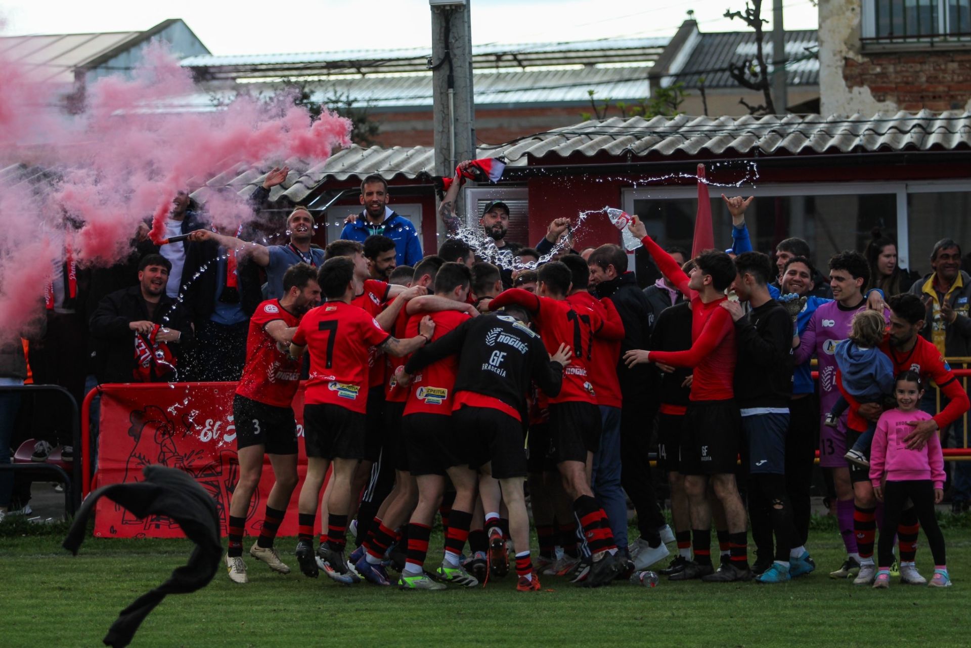 La Calzada celebra su clasificación para el 'play off'