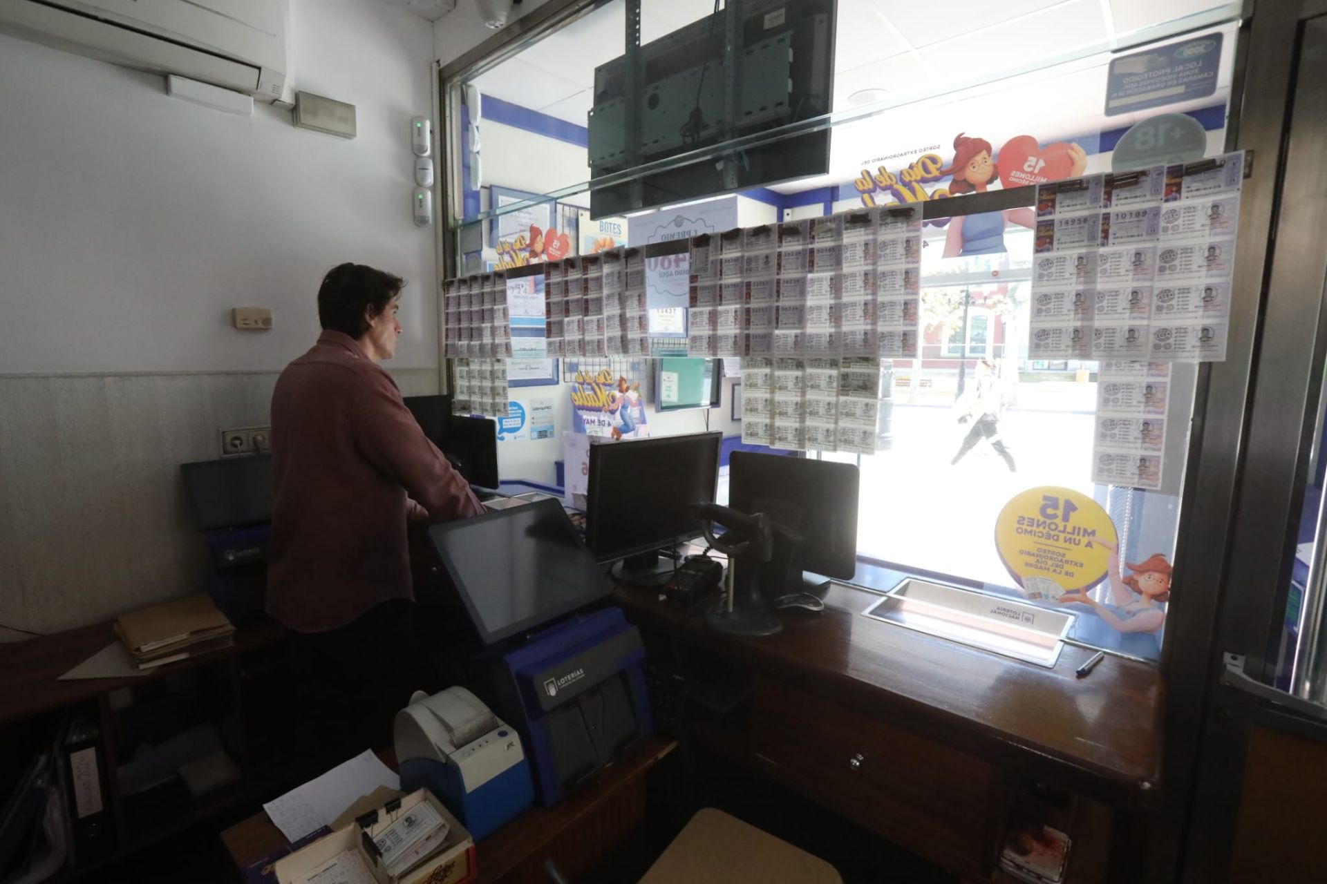 Bares, comercios, bancos y oficinas de Logroño, cerrados por el apagón