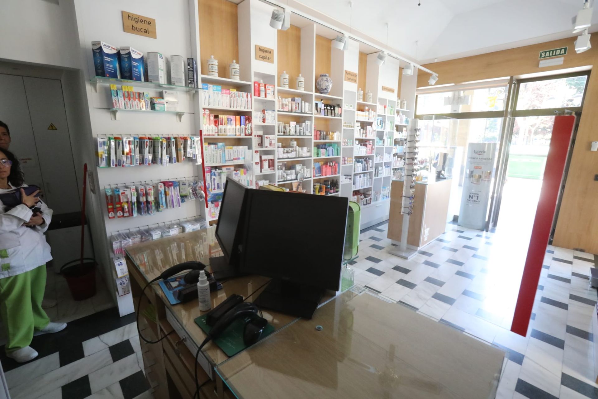 Bares, comercios, bancos y oficinas de Logroño, cerrados por el apagón