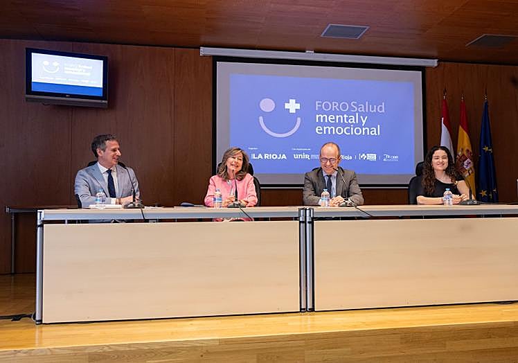 Las imágenes del Foro Salud mental y emocional.