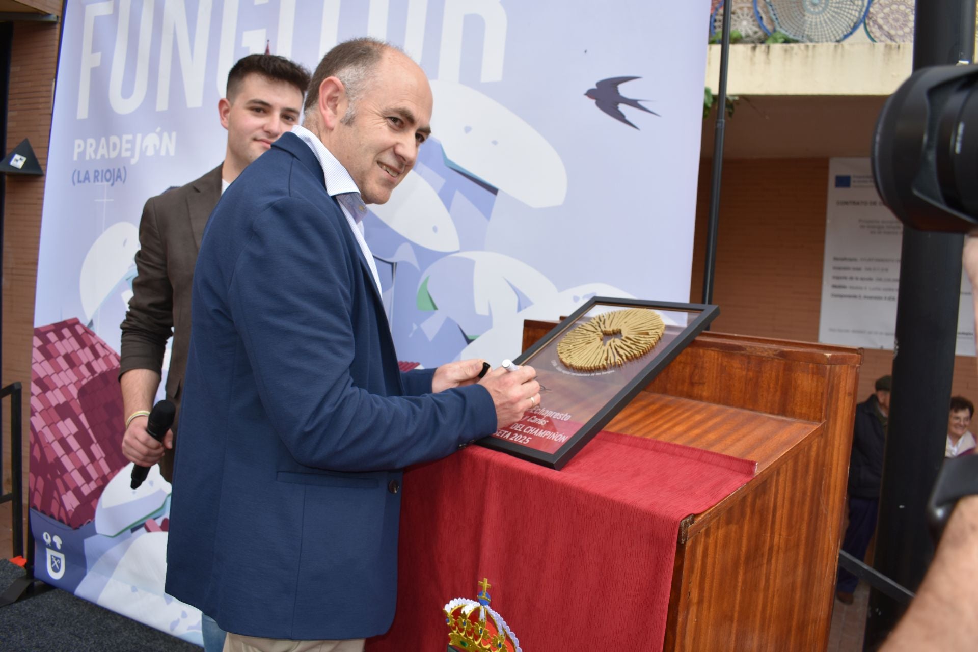 Los hermanos Echapresto, embajadores del champiñón en Pradejón