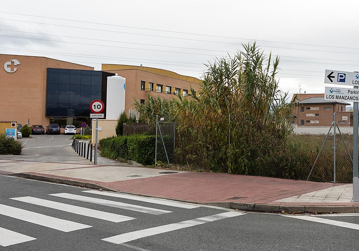 Vista exterior del hospital Viamed Los Manzanos, en una imagen de archivo.
