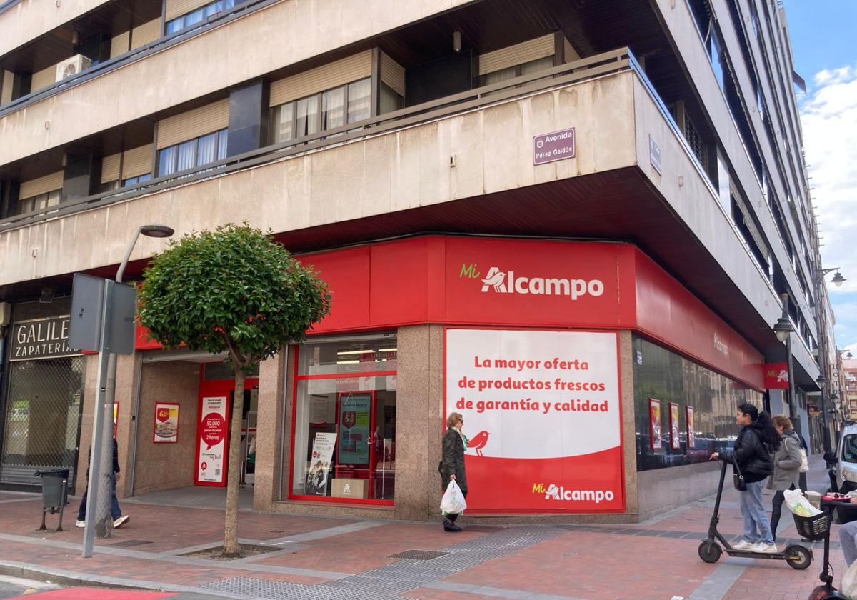 Cinco de las quince tiendas de Alcampo de La Rioja sufrirán recortes de plantilla o cierres