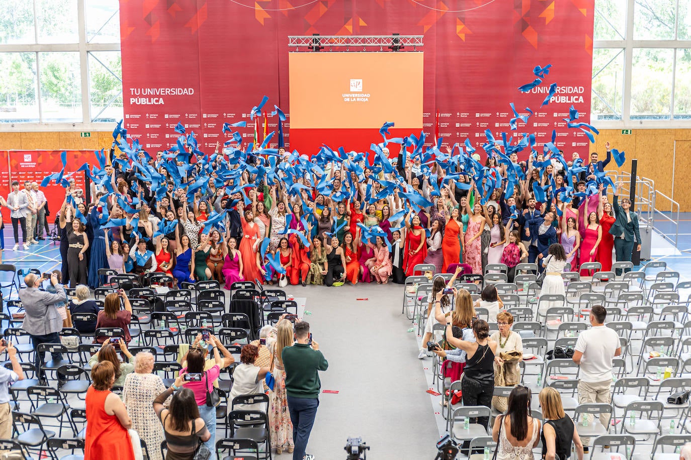 La UR llevará a cabo del 10 al 24 de mayo los actos de graduación de sus escuelas y facultades