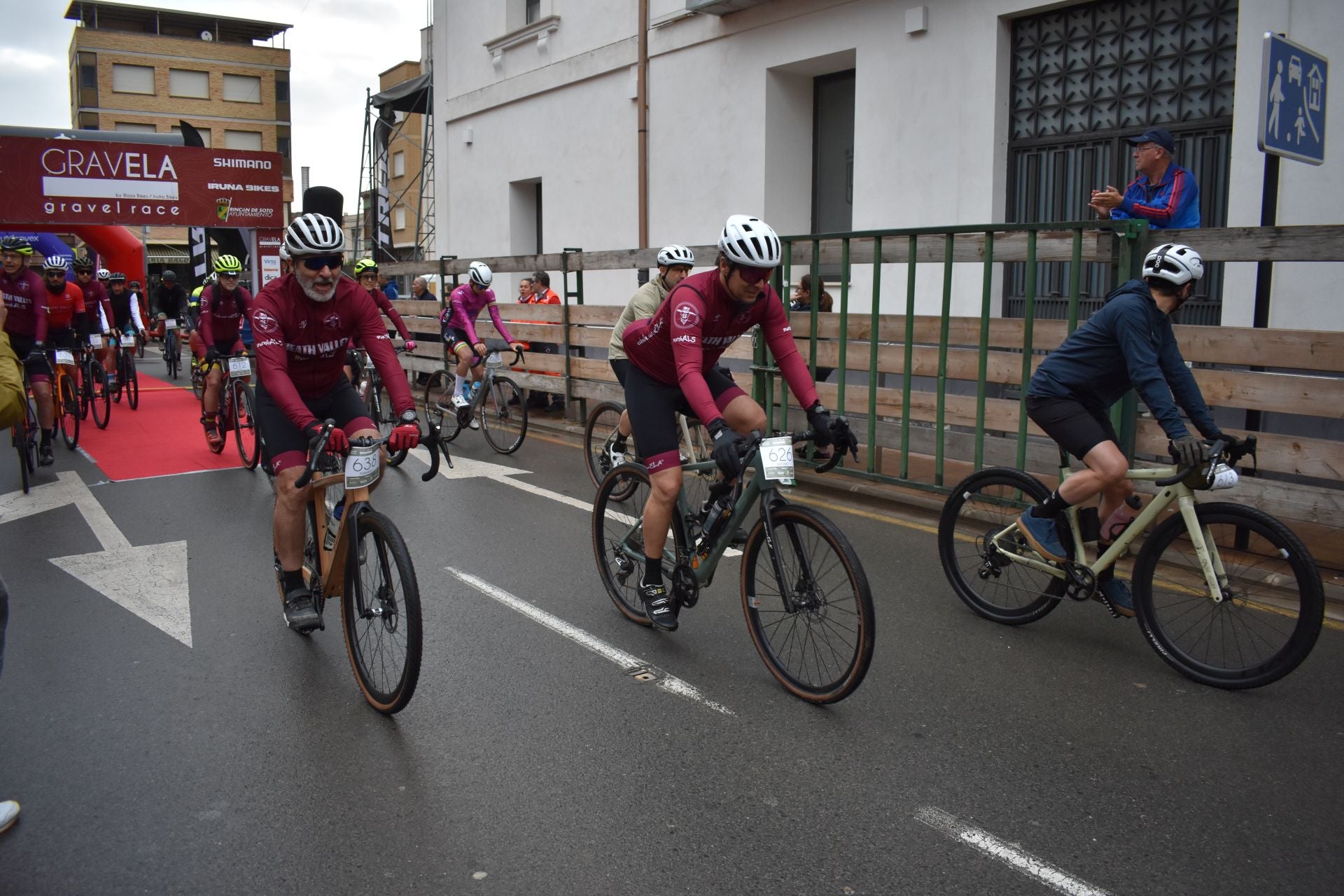Las imágenes de la carrera solidaria GravELA