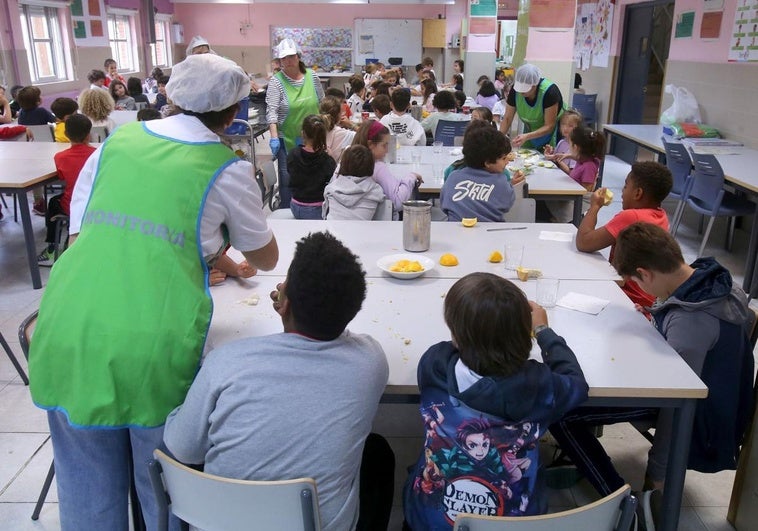 Comedor escolar del CEIP Las Gaunas de Logroño durante un servicio de este presente curso 2024-25.
