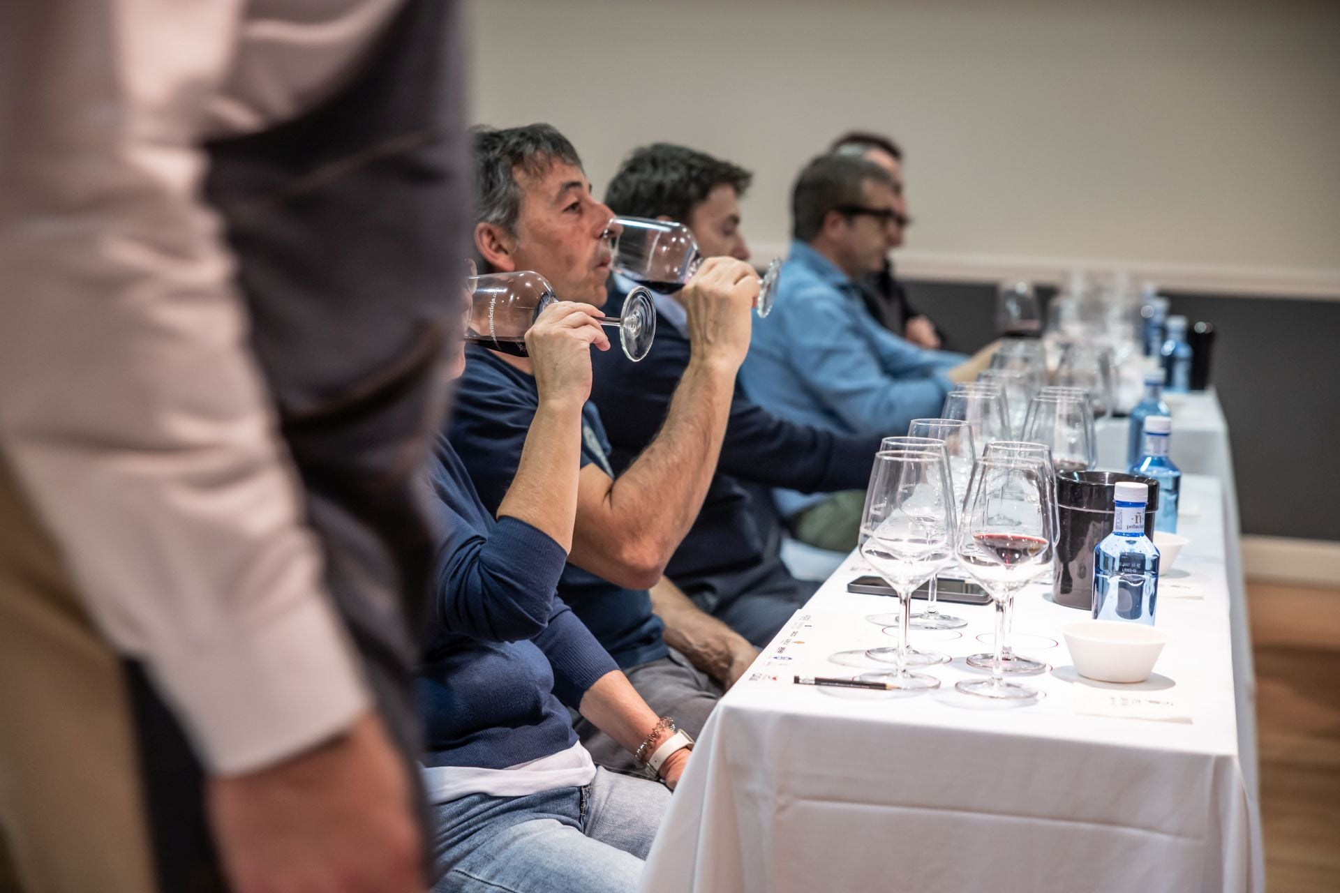 Club de Catas de lomejordelvinoderioja con Betolaza