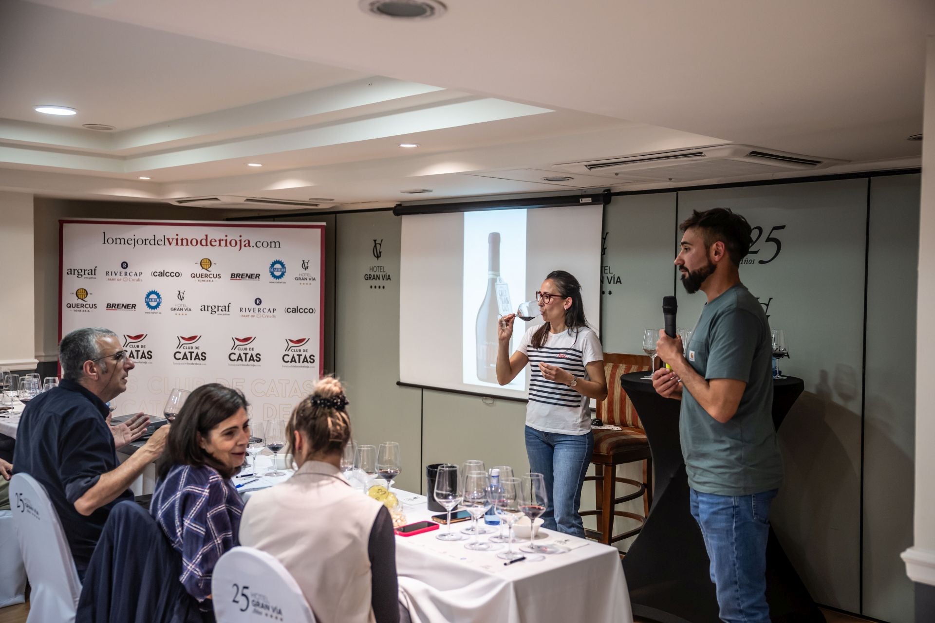 Club de Catas de lomejordelvinoderioja con Betolaza
