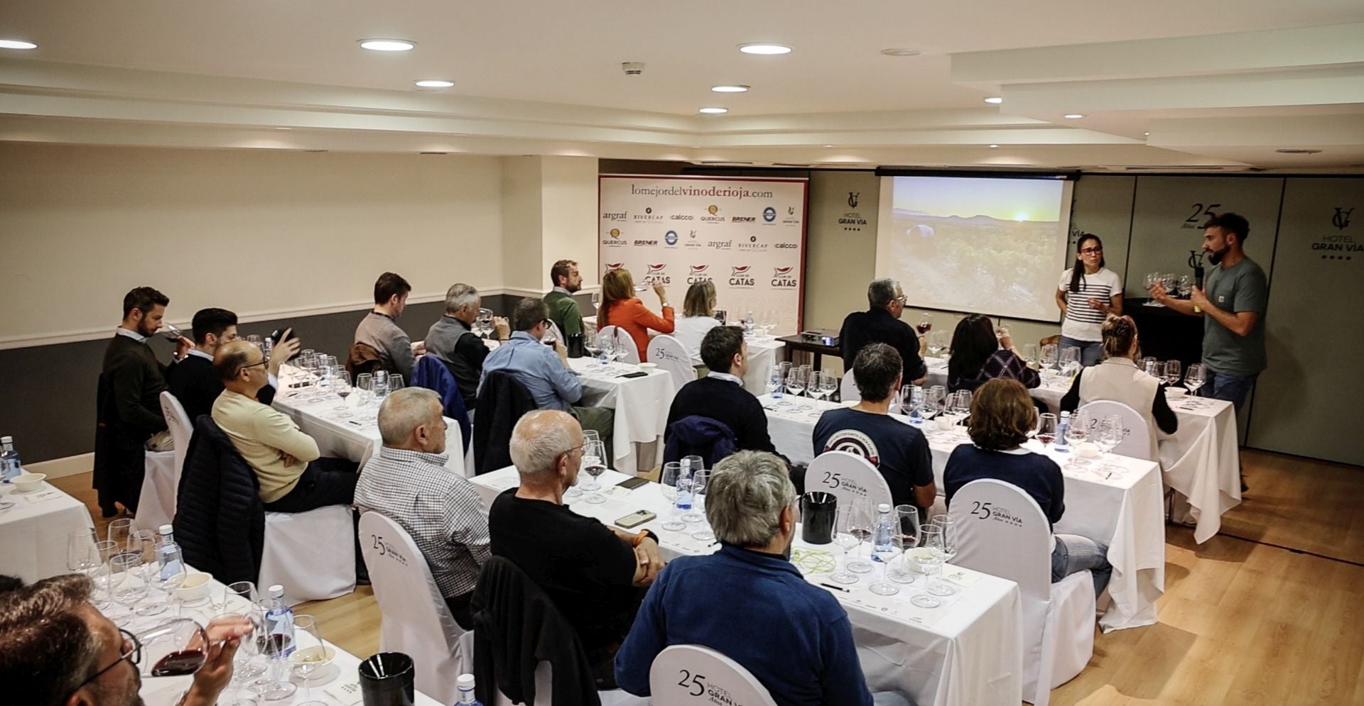 Club de Catas de lomejordelvinoderioja con Betolaza