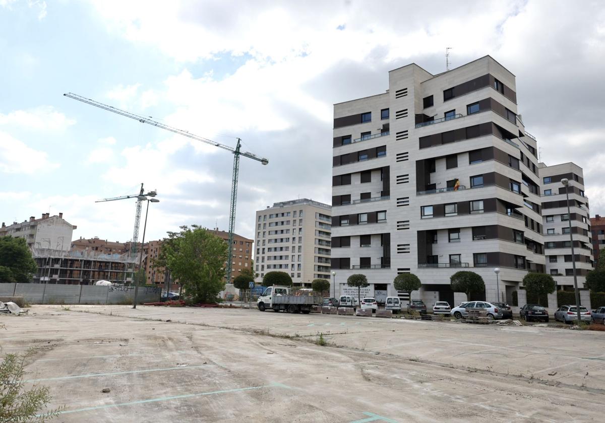 Logroño acondicionará y reabrirá el parking de la desaparecida estación provisional de Cascajos