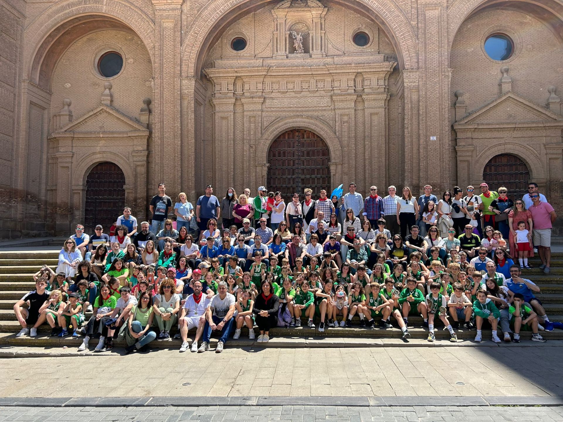 Los alfareños exprimen sus Fiestas de la Primavera