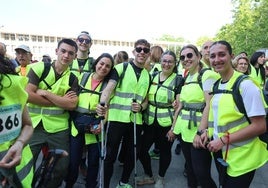 Un grupo de marchosos antes de comenzar la exigente ruta hacia Valvanera desde Logroño.