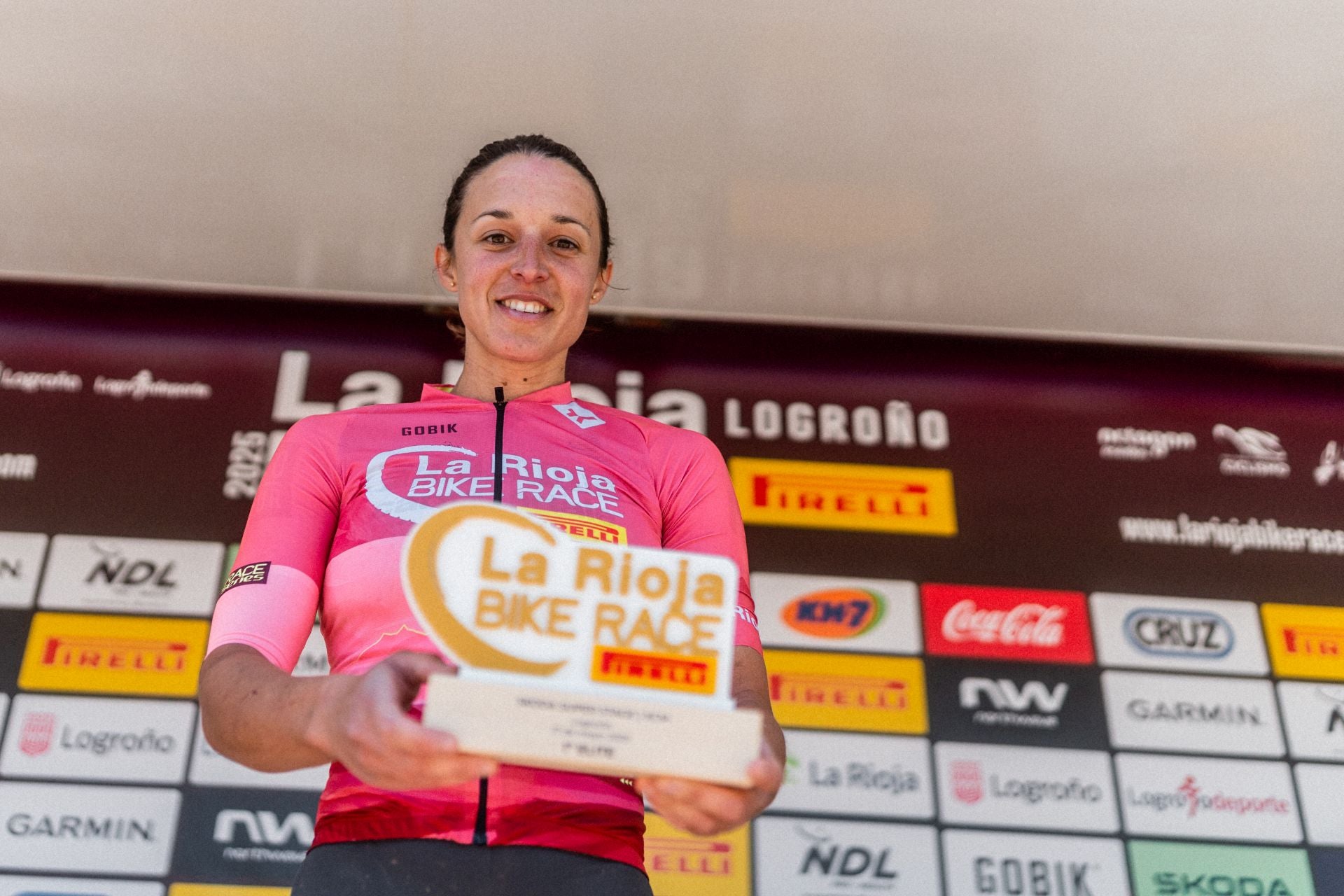 La salida y los podios de la segunda etapa de La Rioja Bike Race 2025