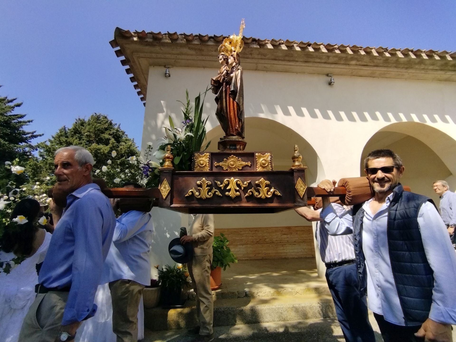 Las imágenes de la procesión de las Doncellas de Sorzano