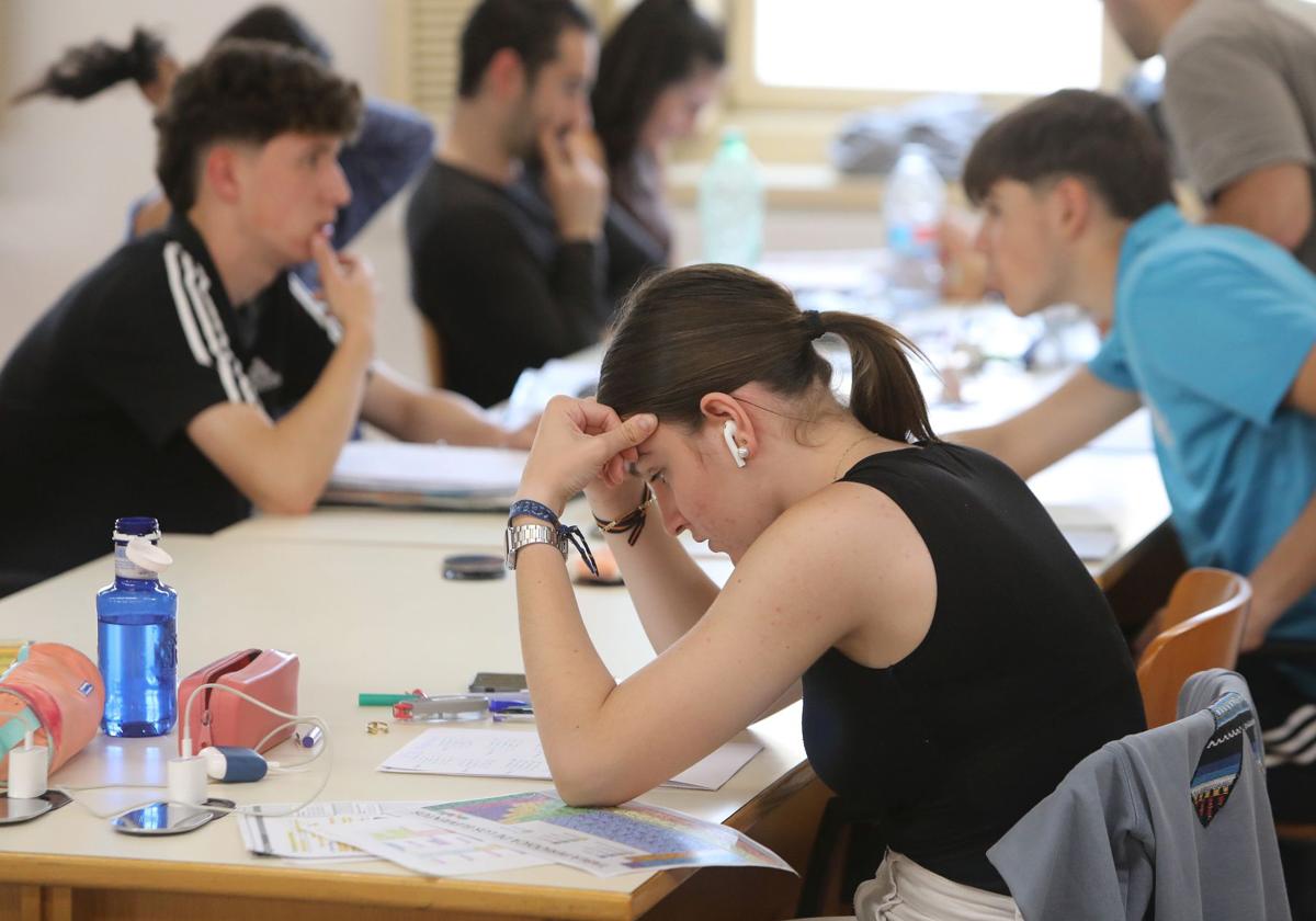 Nervios e inquietud entre los futuros universitarios